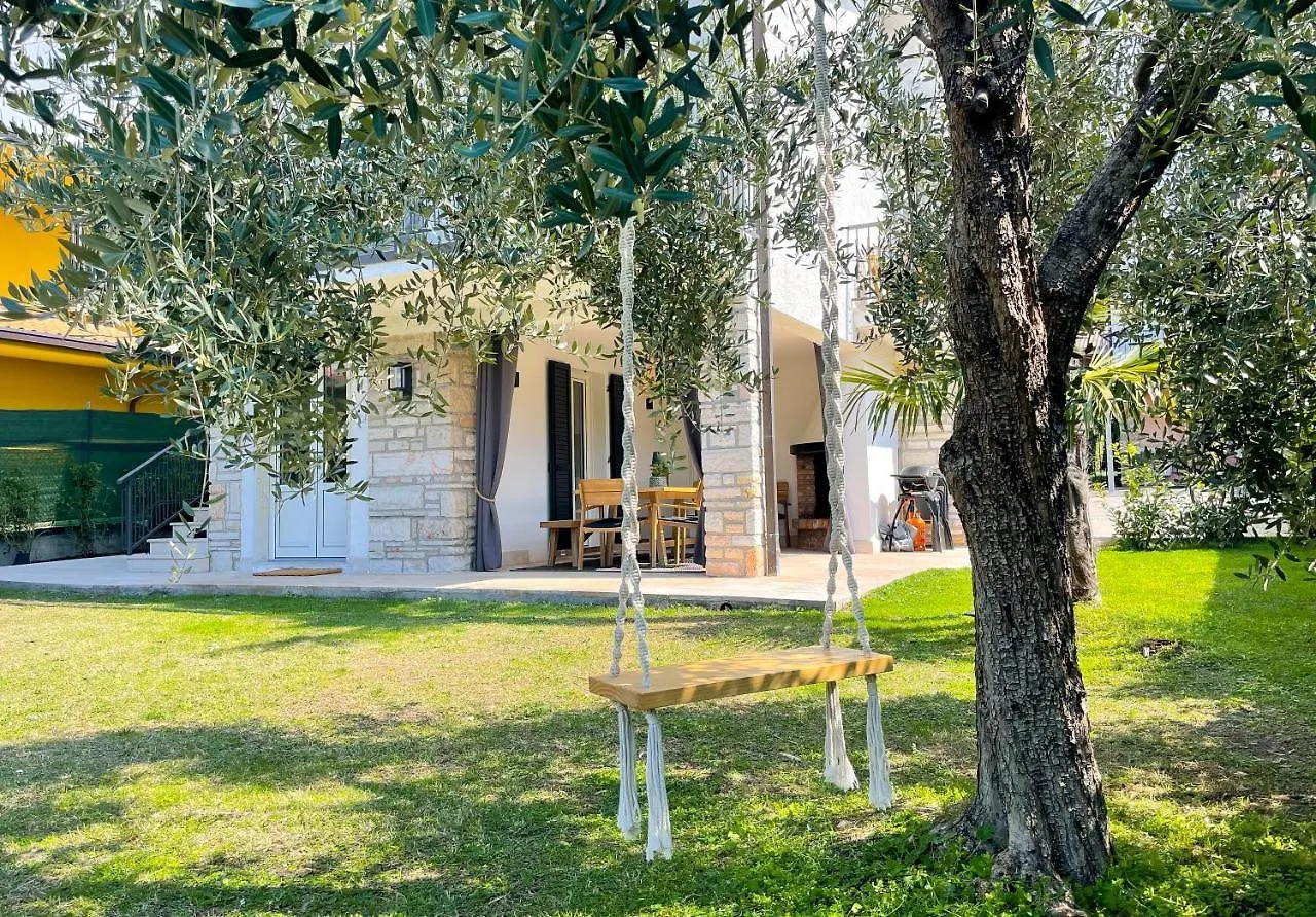 *Neu* Charmante Villetta Oliveto Pool*3Min Zum See Италия